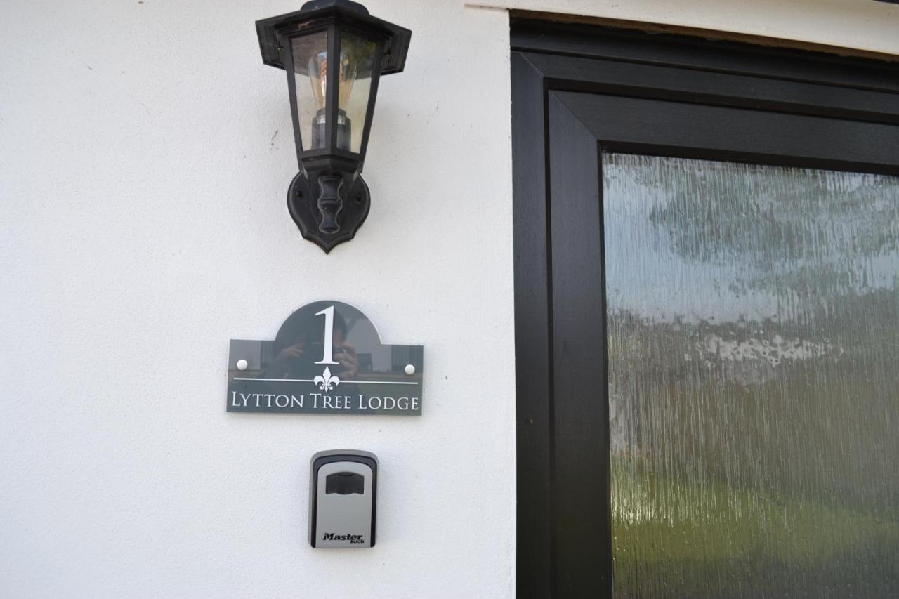 Number 1 Lytton Tree Lodge Reydon 外观 照片